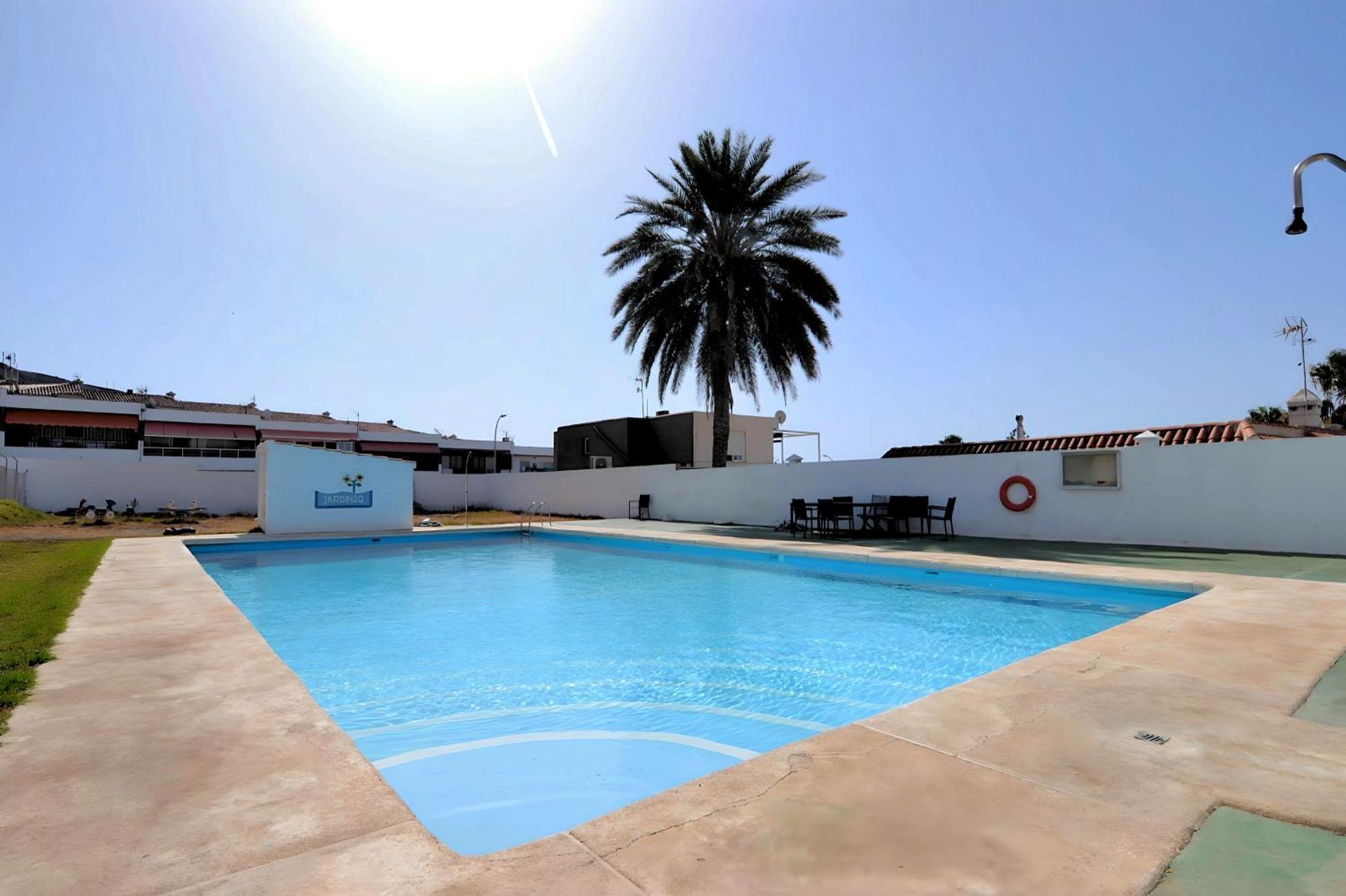 Chalet Spacious And Charming 500 Sqm Community Pool 800m Aguadulce Beach